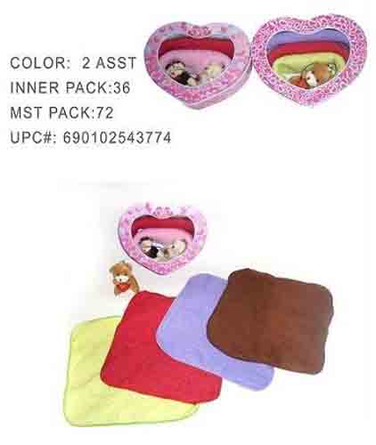 8110377-TOWELS-AND-BEAR-IN-BOX.jpg